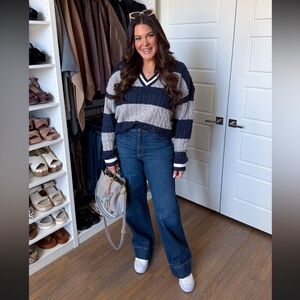 Edikted Romie Cable Knit V-Neck Sweater